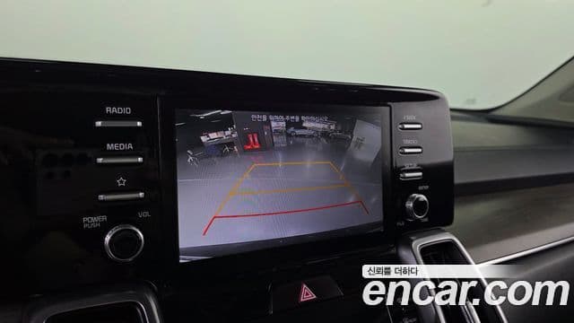 Kia Sorento 2020 — Фото 17/20