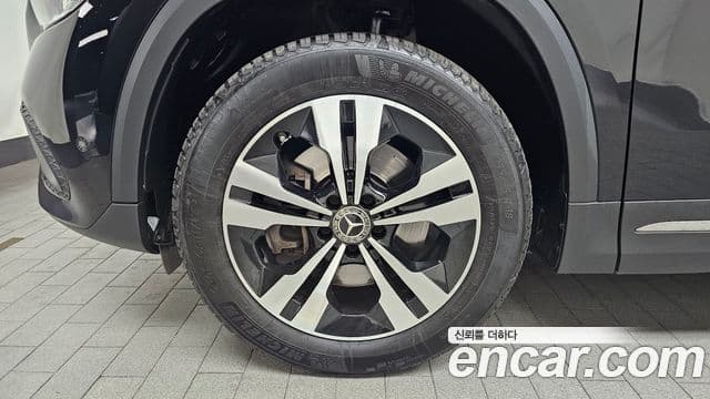 Mercedes-Benz GLA-Class 2021 — ფოტო 5/20