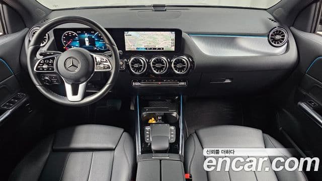 Mercedes-Benz GLA-Class 2021 — ფოტო 7/20