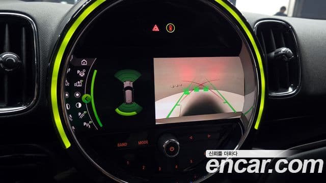 Mini Cooper Countryman 2021 — ფოტო 12/39