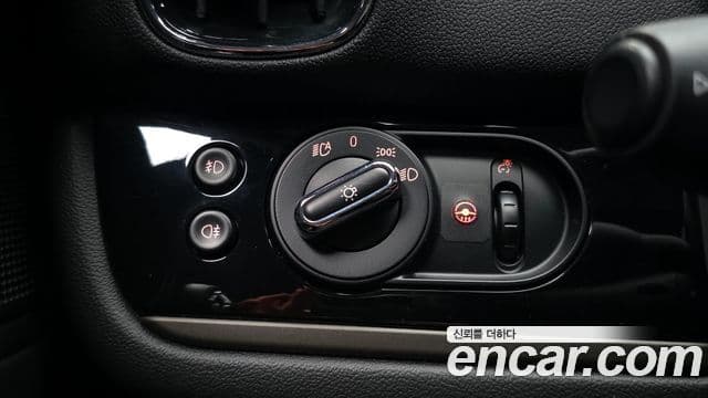 Mini Cooper Countryman 2021 — ფოტო 20/39