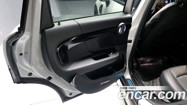 Mini Cooper Countryman 2021 — ფოტო 27/39