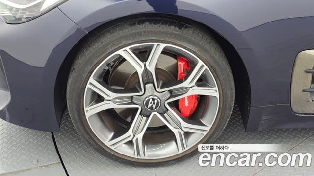 Kia Stinger 2020 — Photo 13/20