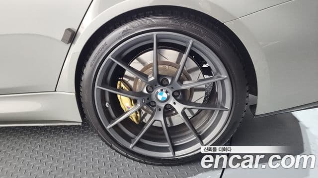 BMW M3 2018 — Şəkil 21/30