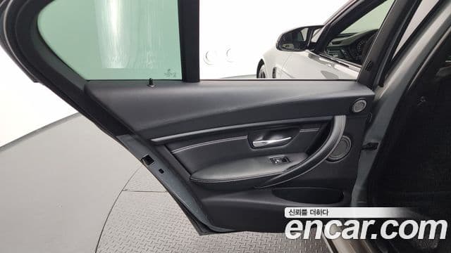BMW M3 2018 — Şəkil 10/30