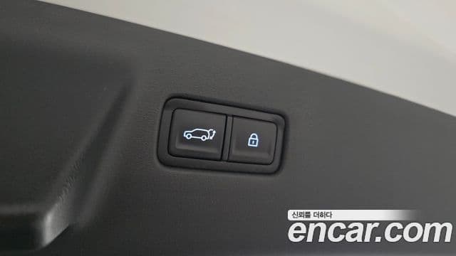 Hyundai Santa Fe 2024 — Photo 1/20