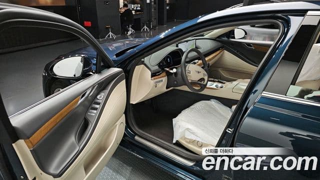 Genesis Electrified G80 2021 — Şəkil 10/20