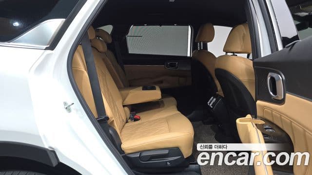Kia Sorento 2022 — Şəkil 12/20