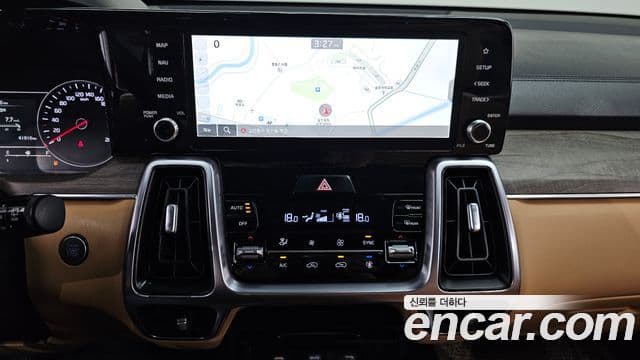 Kia Sorento 2022 — Şəkil 14/20