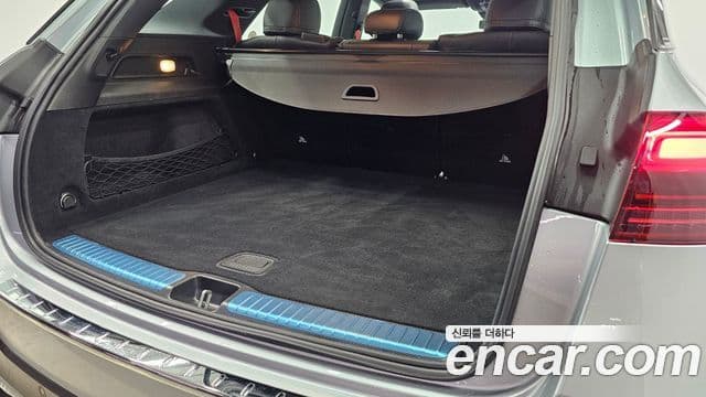 Mercedes-Benz GLE-Class 2025 — Photo 2/17