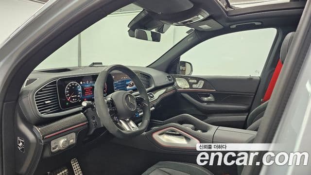 Mercedes-Benz GLE-Class 2025 — Photo 12/17