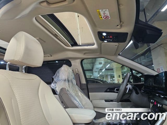 Kia Carnival 2022 — Şəkil 16/20