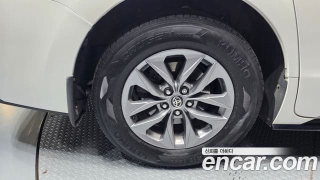 Toyota Sienna 2021 — Şəkil 5/20