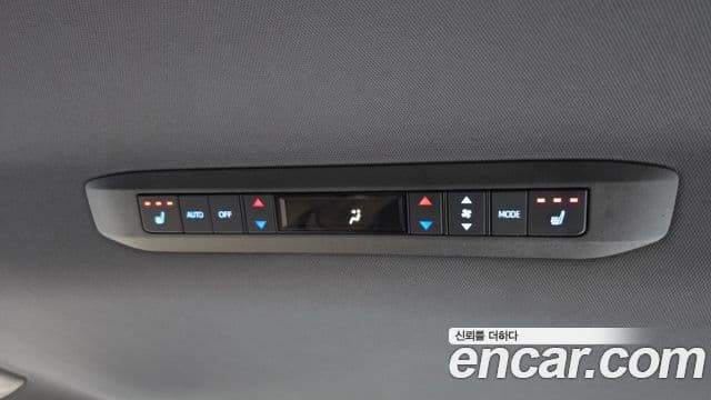 Toyota Sienna 2021 — Şəkil 19/20