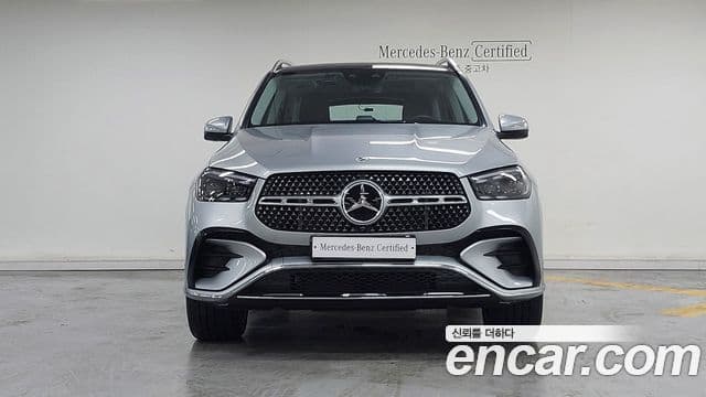 Mercedes-Benz GLE-Class 2025 — Photo 13/17