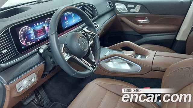 Mercedes-Benz GLE-Class 2025 — Photo 8/17