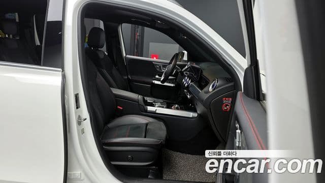 Mercedes-Benz GLB-Class 2021 — Şəkil 11/20