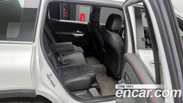 Mercedes-Benz GLB-Class 2021 — Şəkil 12/20