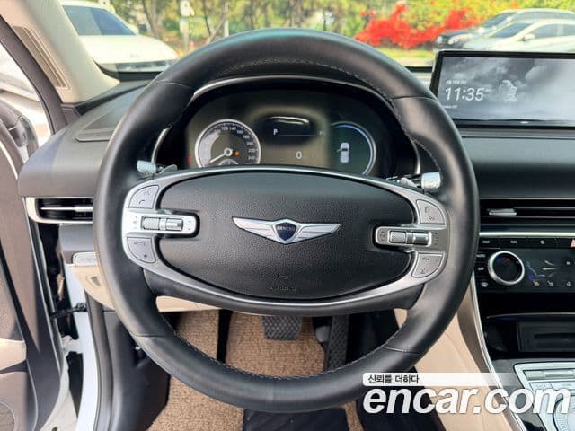 Genesis GV80 2021 — ფოტო 13/20