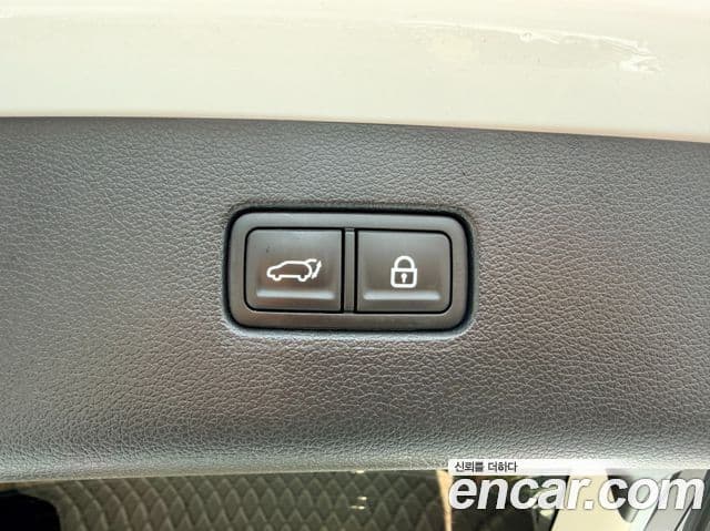Genesis GV80 2021 — ფოტო 14/20