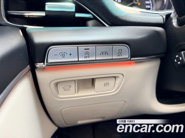 Genesis GV80 2021 — ფოტო 17/20
