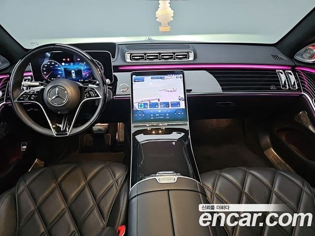 Mercedes-Benz S-Class 2023 — Photo 11/20