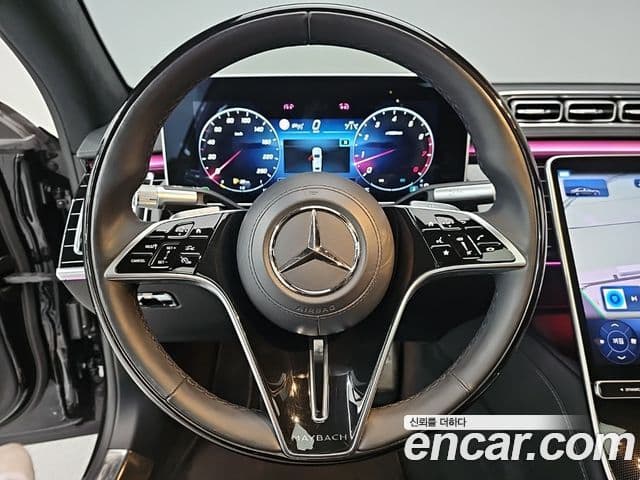 Mercedes-Benz S-Class 2023 — Photo 6/20
