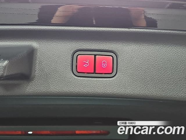 Mercedes-Benz S-Class 2023 — Photo 17/20