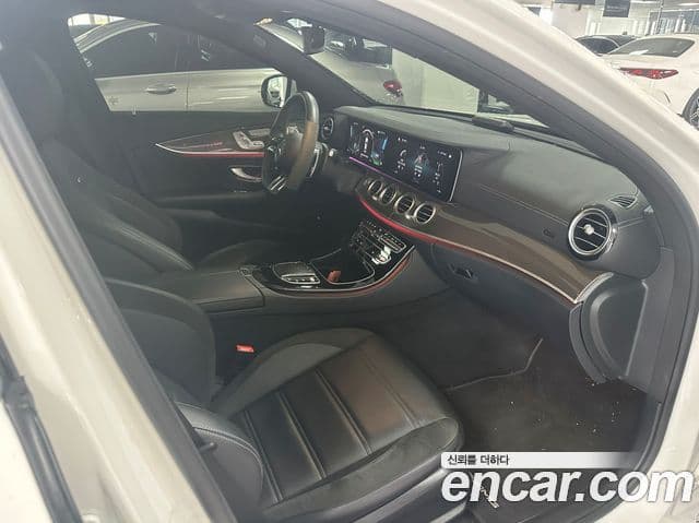 Mercedes-Benz E-Class 2022 — Şəkil 9/17