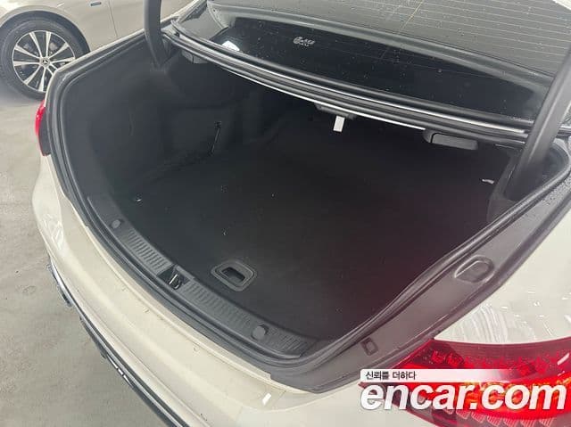 Mercedes-Benz E-Class 2022 — Şəkil 10/17