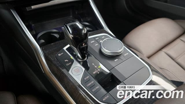 BMW 3 Series 2021 — Şəkil 9/20
