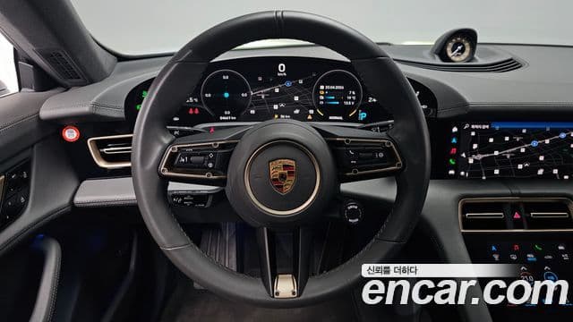 Porsche Taycan 2021 — Photo 30/34
