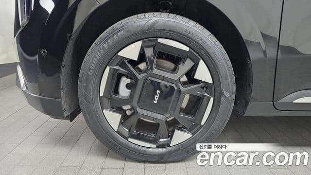 Kia Carnival 2025 — Photo 19/31