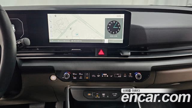 Kia Carnival 2025 — Photo 14/31