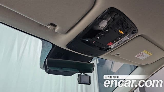 Kia Carnival 2025 — Photo 5/31