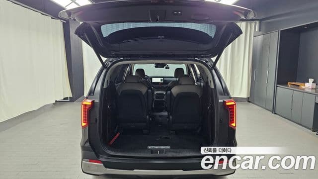 Kia Carnival 2025 — Photo 6/31
