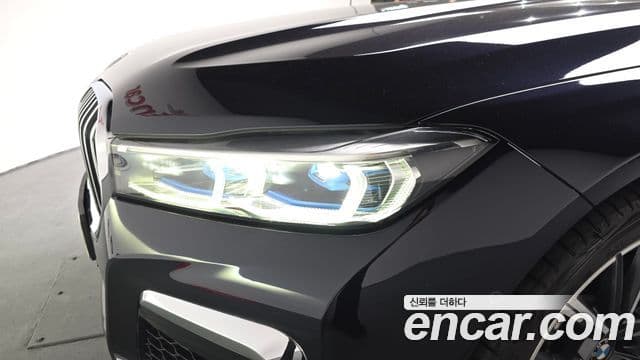 BMW 7 Series 2021 — Photo 14/39
