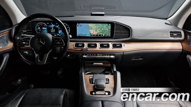 Mercedes-Benz GLE-Class 2019 — ფოტო 7/20