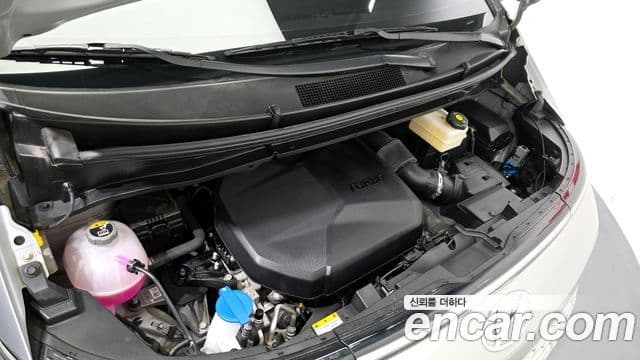 Hyundai Staria 2021 — ფოტო 6/20