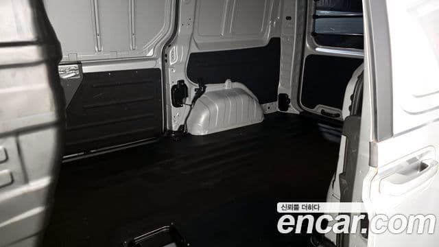 Hyundai Staria 2021 — ფოტო 12/20