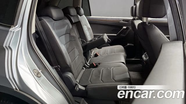 Volkswagen Tiguan Allspace 2022 — Şəkil 11/20