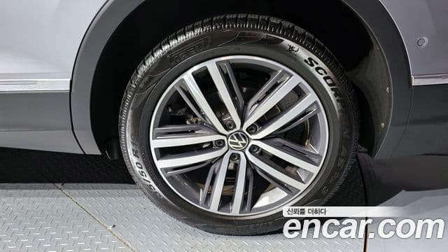 Volkswagen Tiguan Allspace 2022 — Photo 14/40