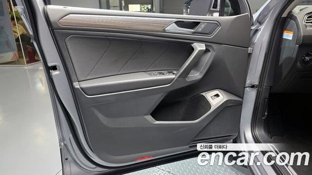 Volkswagen Tiguan Allspace 2022 — Photo 26/40