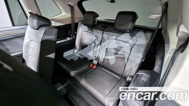 Volkswagen Tiguan Allspace 2022 — Photo 30/40