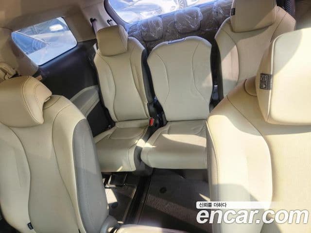 Kia Carnival 2022 — Şəkil 11/20
