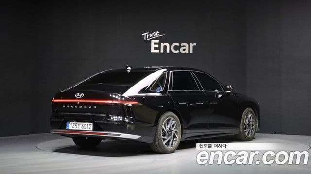 Hyundai Grandeur 2023 — Şəkil 2/20