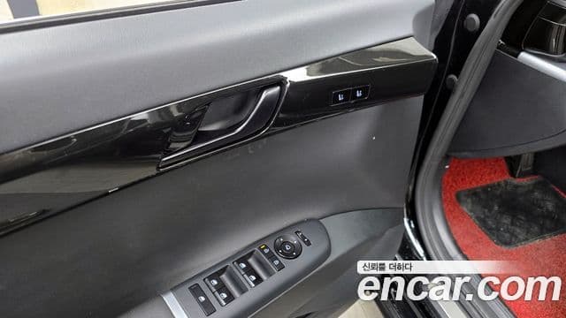Hyundai Grandeur Hybrid 2023 — Şəkil 1/33