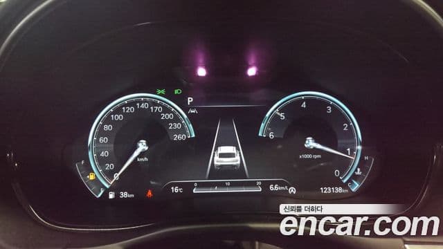 Genesis GV70 2021 — ფოტო 5/20