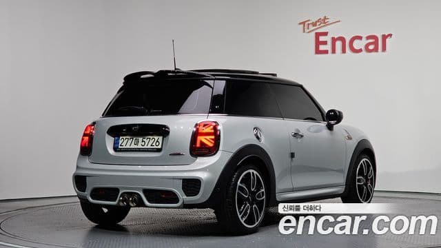 Mini Cooper S 2021 — ფოტო 2/20