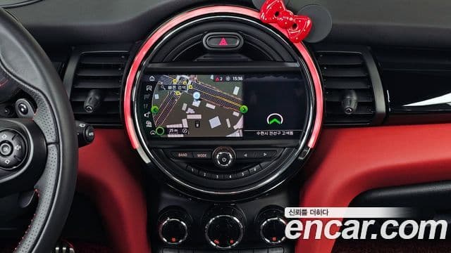 Mini Cooper S 2021 — ფოტო 14/20